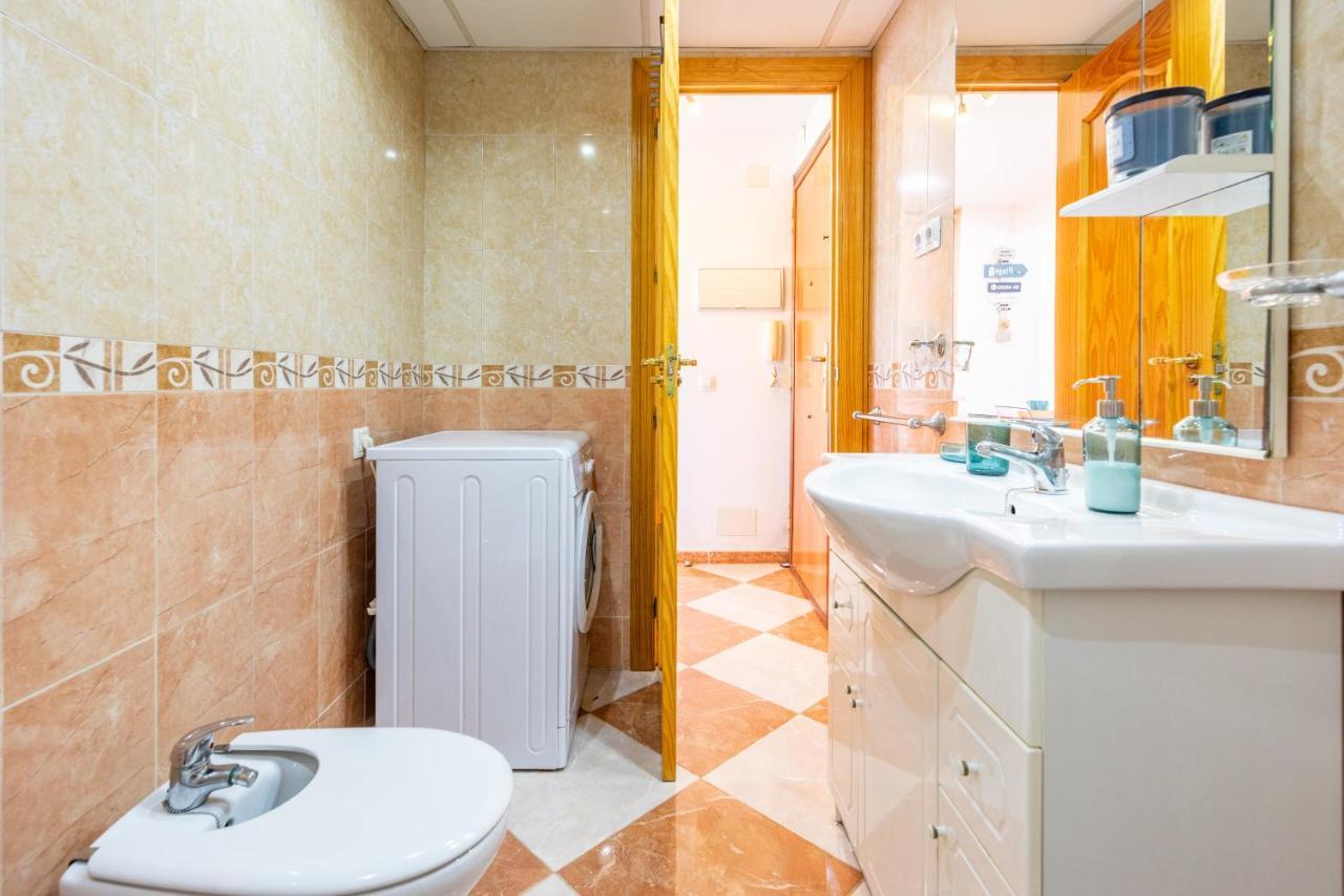 Sunny Seaside Apartment Arroyo De La Miel Exterior foto