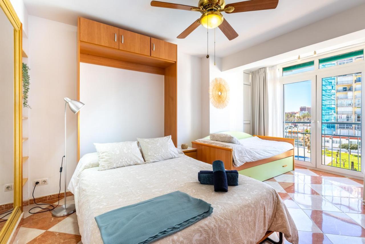 Sunny Seaside Apartment Arroyo De La Miel Exterior foto