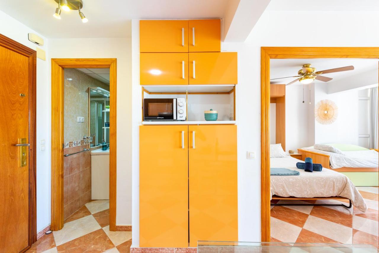 Sunny Seaside Apartment Arroyo De La Miel Exterior foto